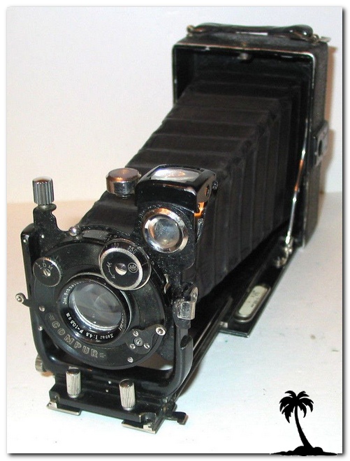 Goldmann-Herlango Field Camera