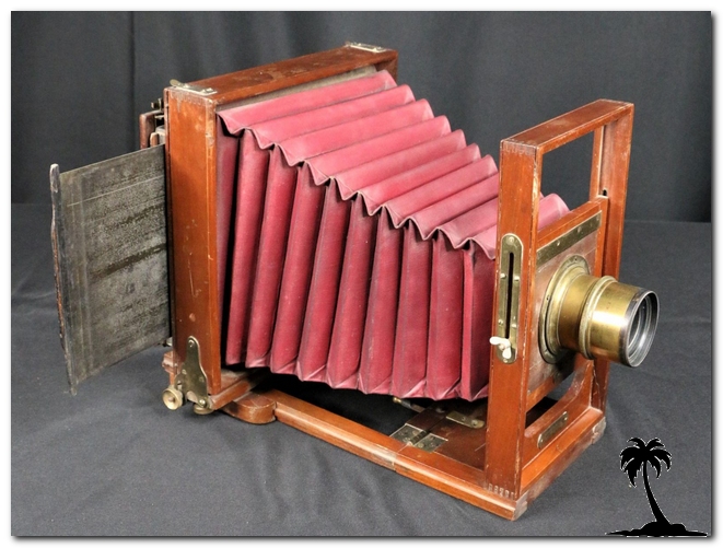 Lone Riders-Hirsch, Kahn & Co Camera