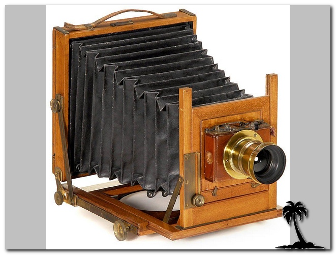 Field Camera