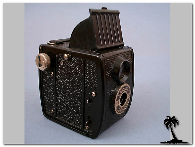 Laboratorios Mechanicos-Joya Reflex Bakelite 6x6