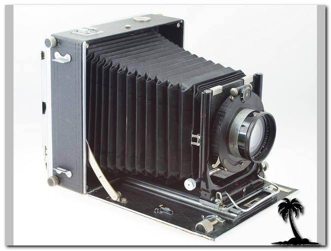 Standard Press Camera