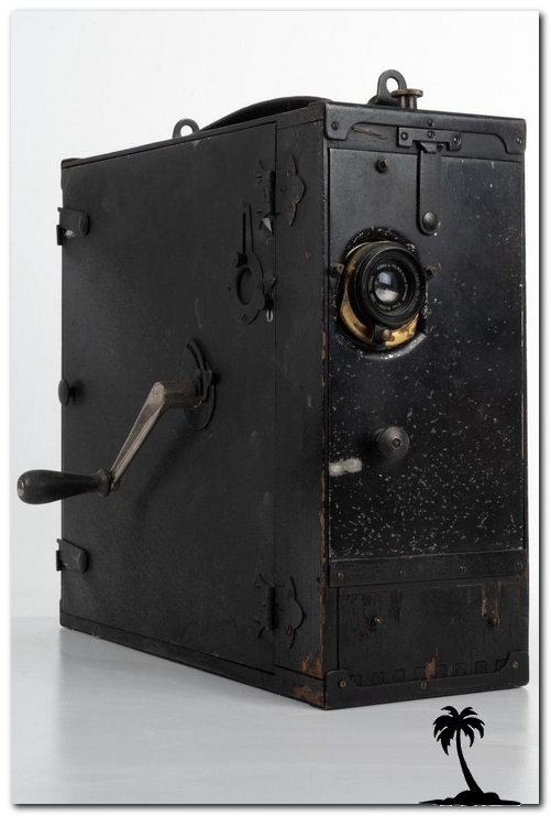 Burke and James-Universal Camera Model C