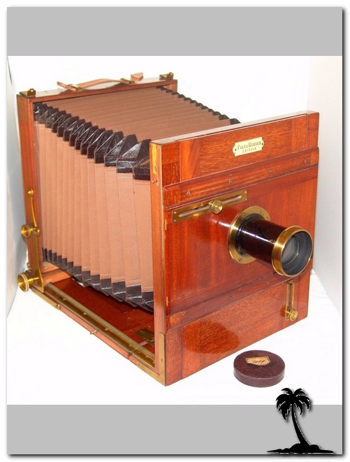 Field Camera