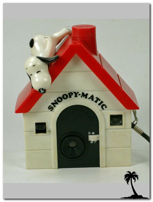 Eico-Snoopy-Matic House
