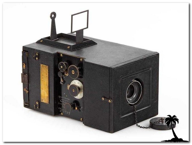 Detective Camera