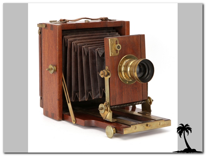 Field Camera