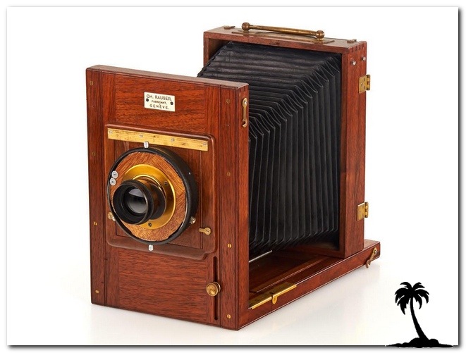 Field Camera