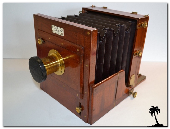 Field Camera