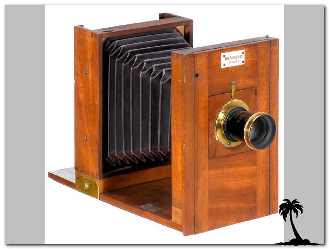 Field Camera