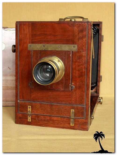 Field Camera