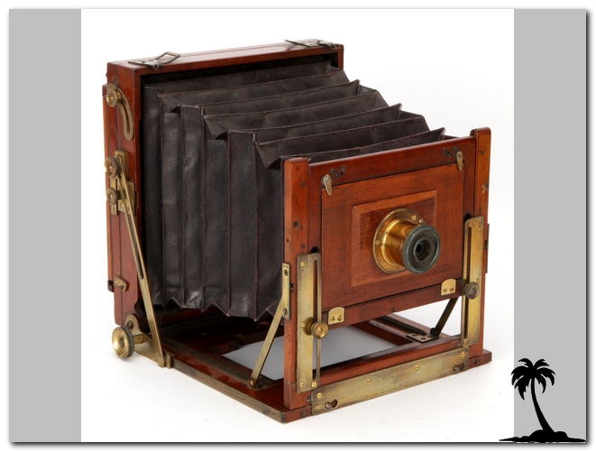 Field Camera