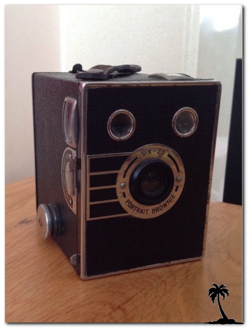 Kodak-Six-20 Portrait Brownie