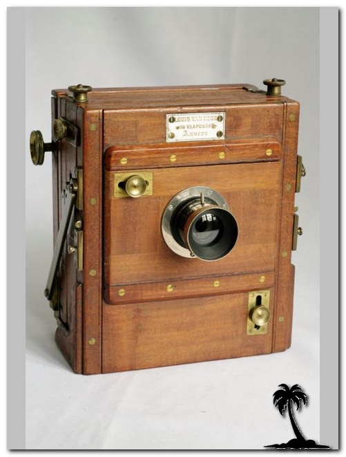 Field Camera