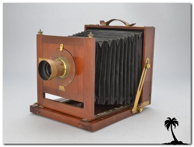 Field Camera