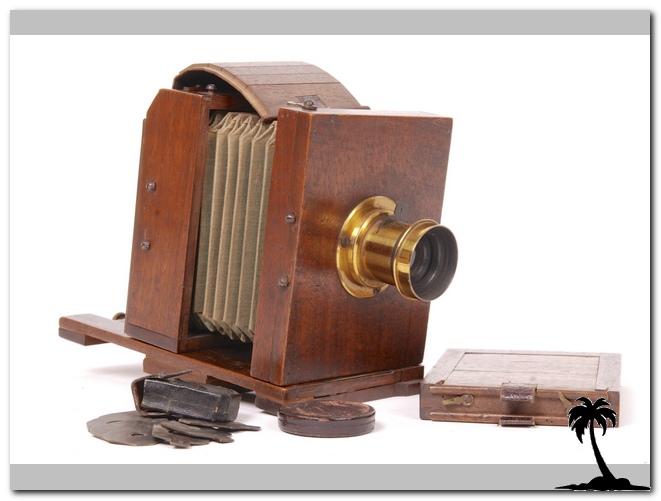 Carpentier-Petite Field Camera