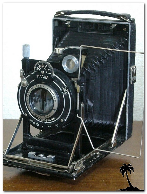 First Etui