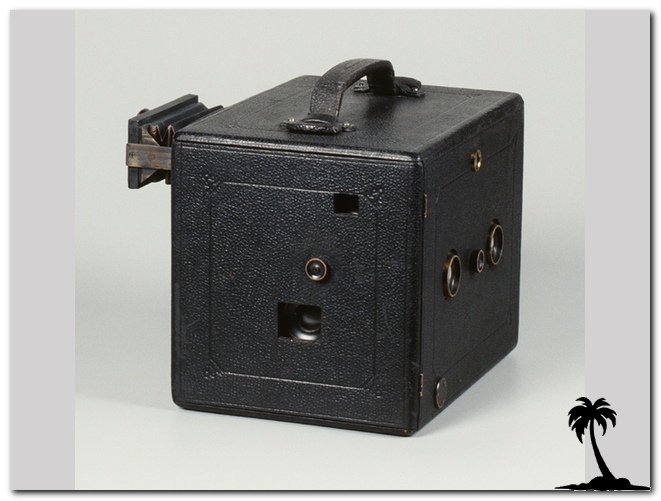 Graflex-Deceptive Angle Graphic